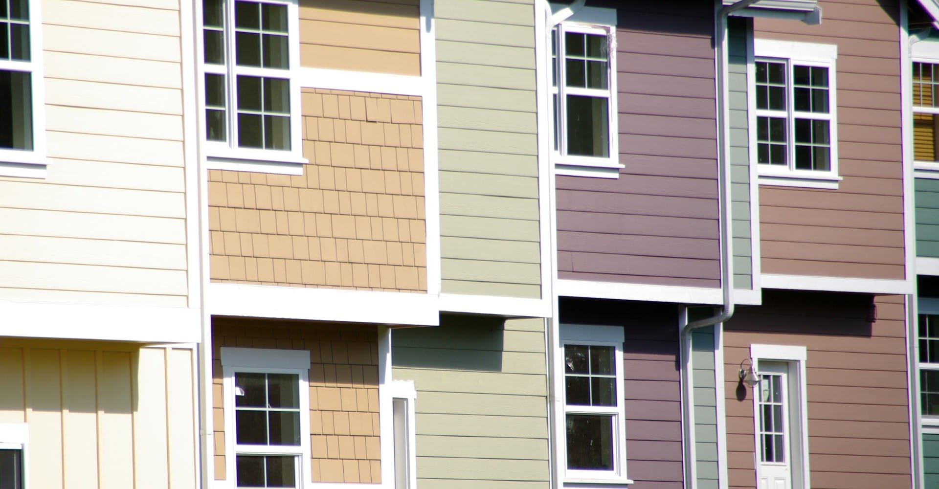 4 Stunning Siding Options for Any Home